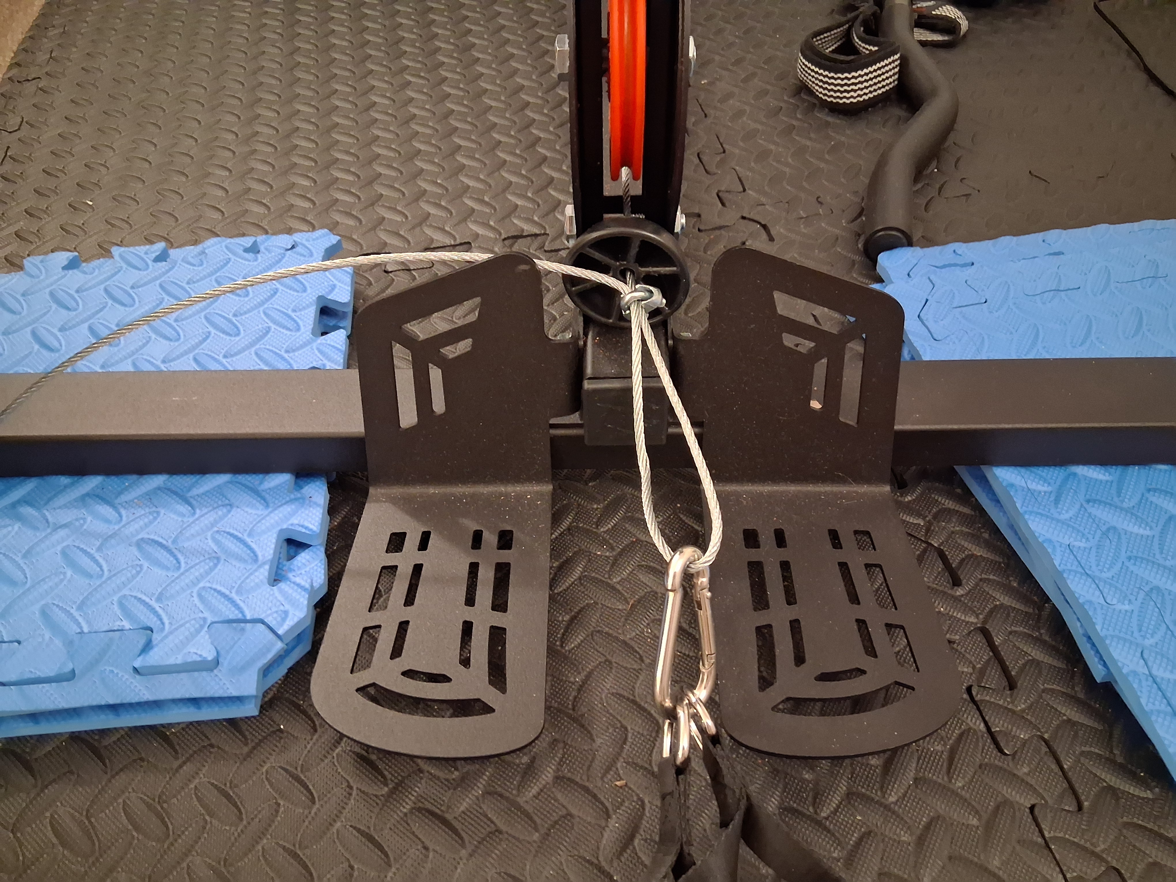 Used K-sport freestanding lat pulldown and low row machine for home gym Plate Loaded Machine — photo 4