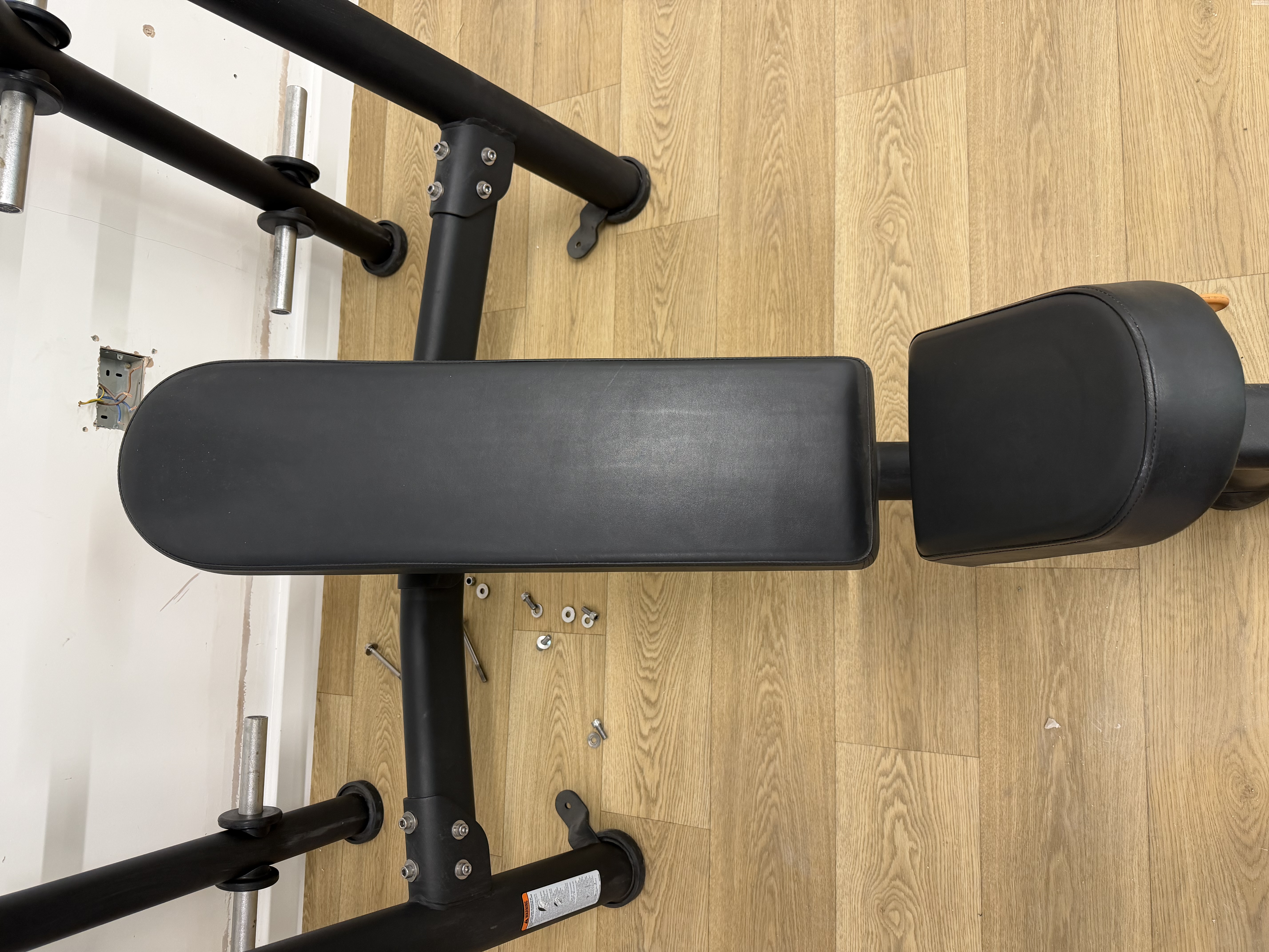 Used Matrix Fitness G3-FW14-02 Bench — photo 3