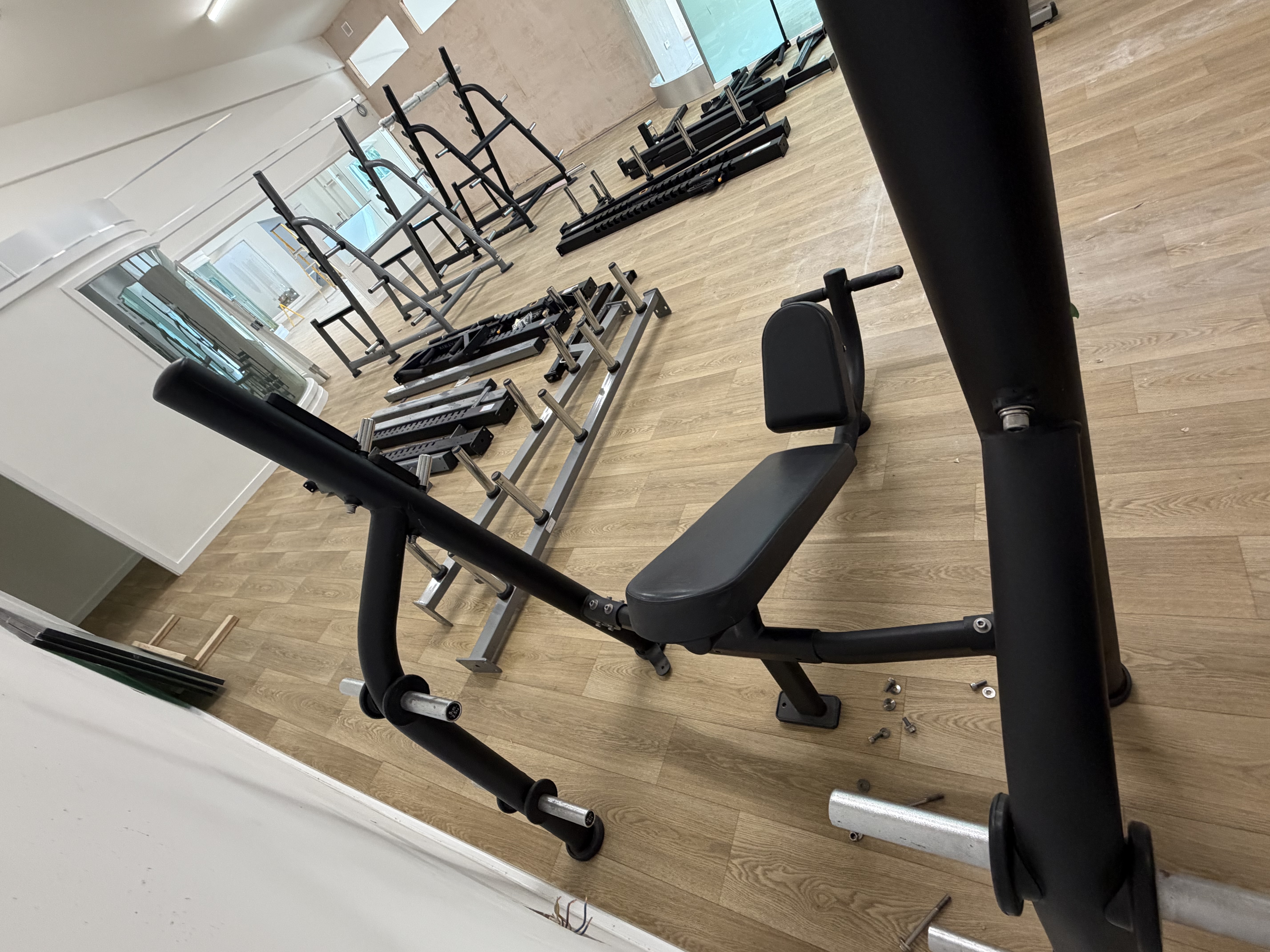 Used Matrix Fitness G3-FW14-02 Bench — photo 6