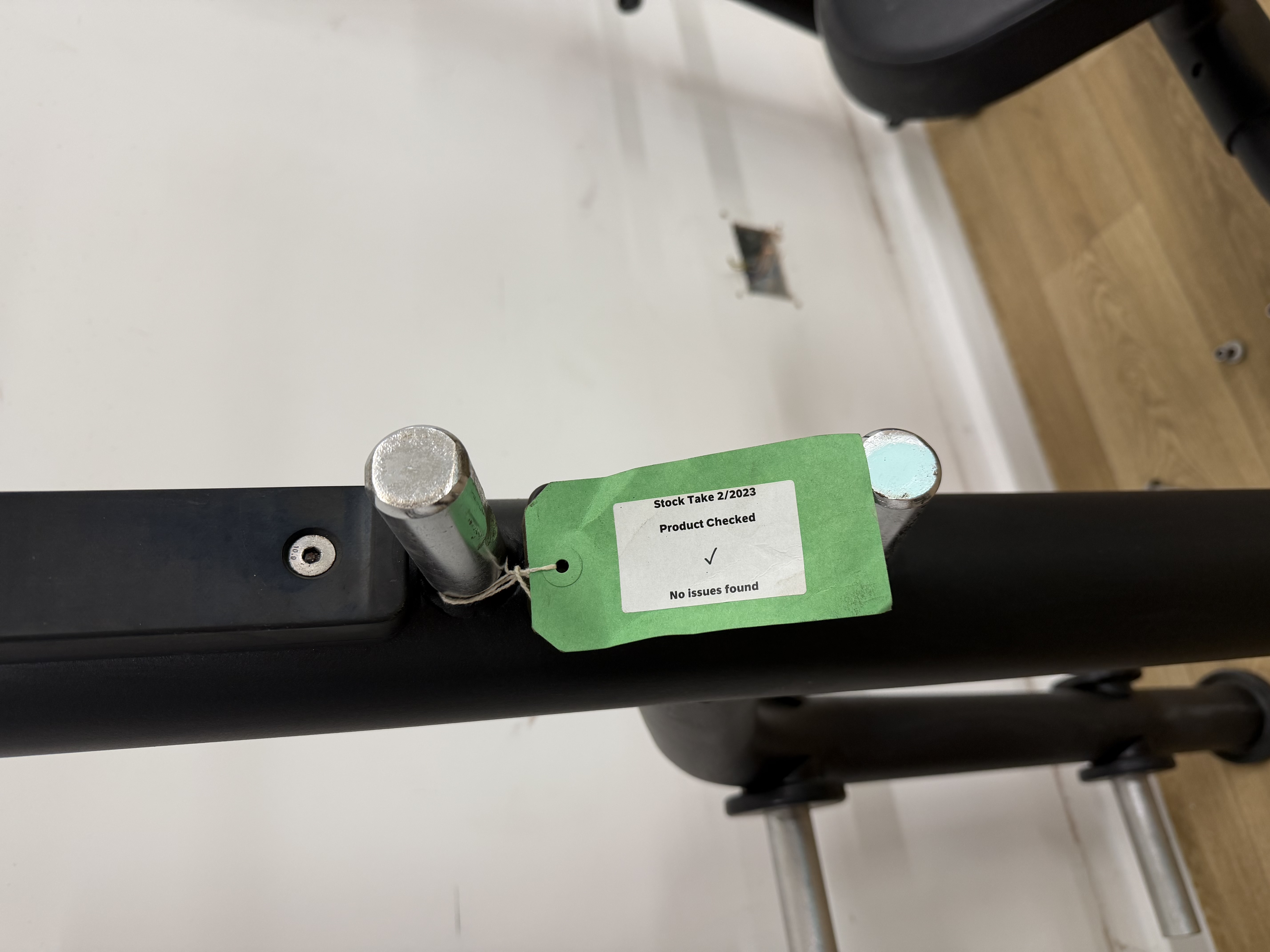 Used Matrix Fitness G3-FW14-02 Bench — photo 4