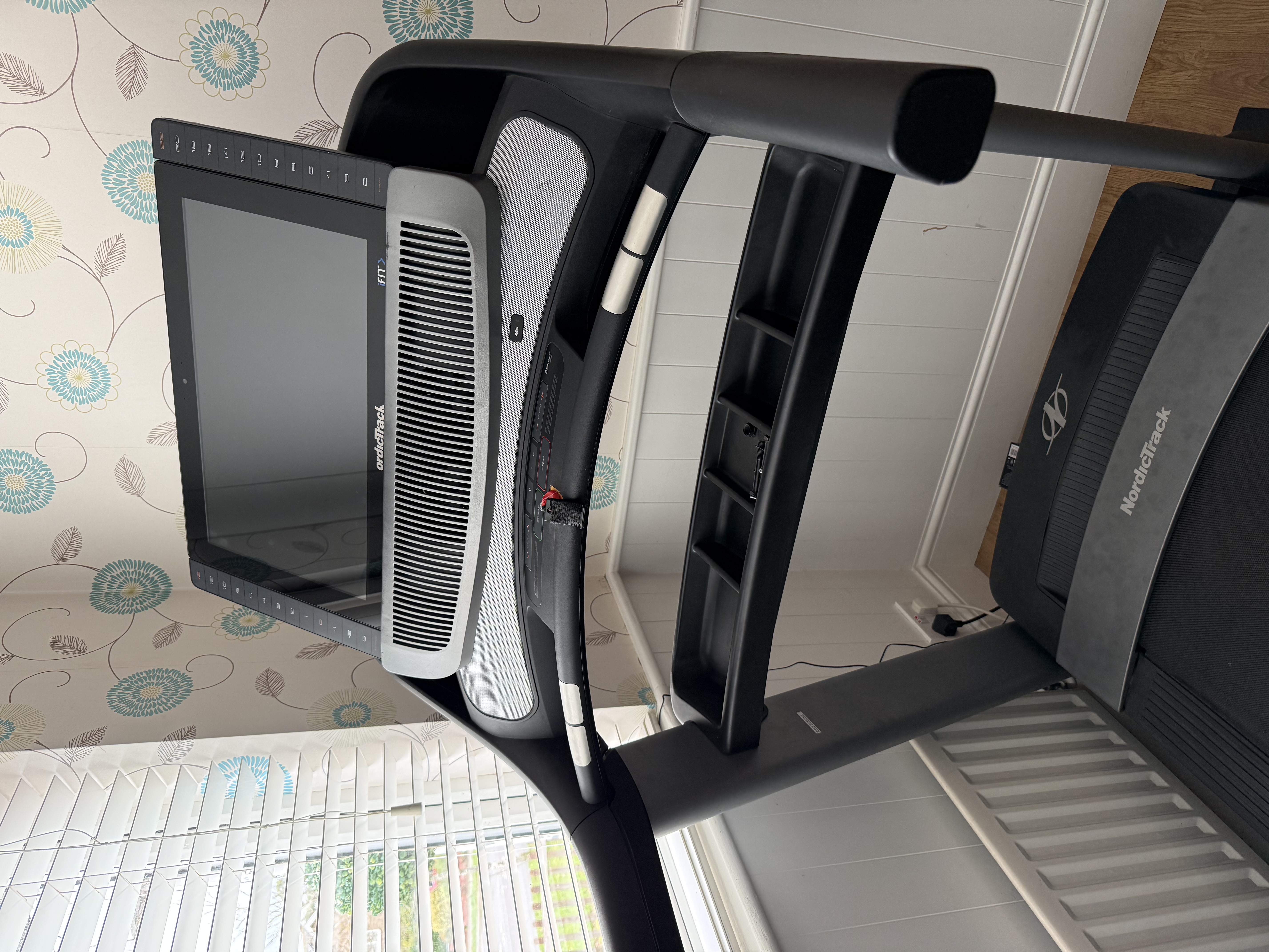 Used NordicTrack Commercial 2950 Treadmill — photo 2
