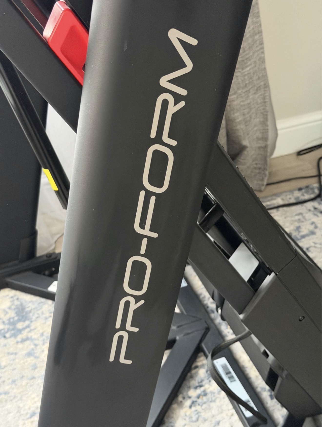 Used ProForm Preform Carbon Pro 9000 Treadmill — photo 4