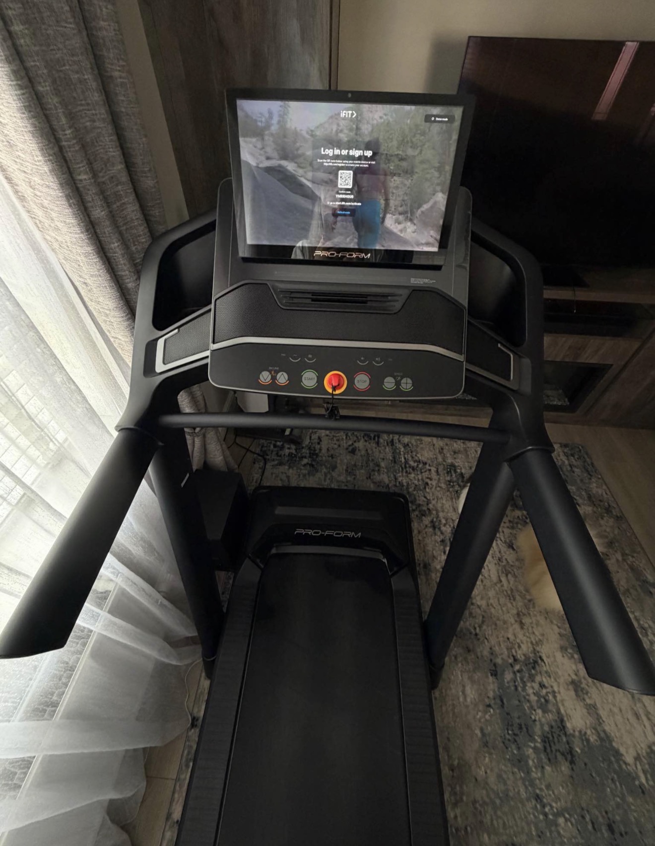 Used ProForm Preform Carbon Pro 9000 Treadmill — photo 8