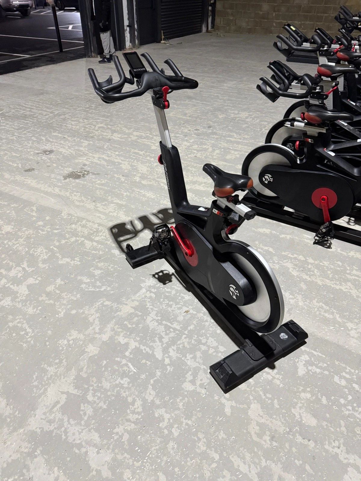 Used Life Fitness IC7 Bike, no console Spin Bikes — photo 3