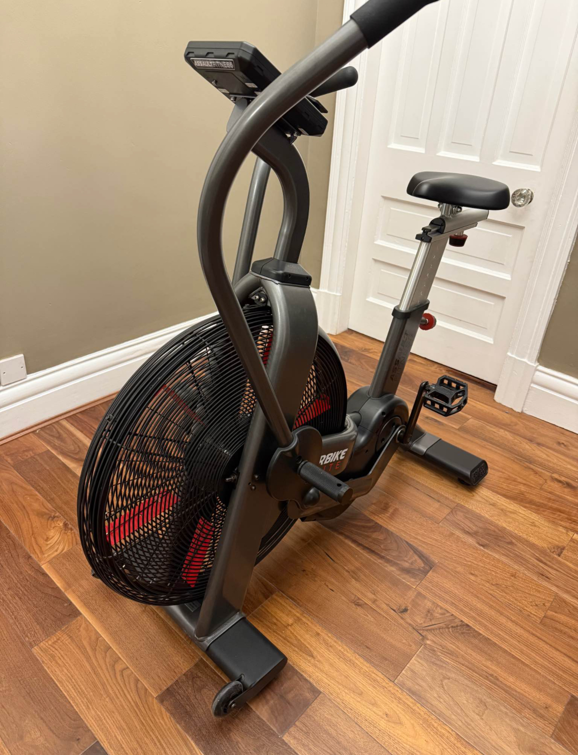 Used Assault Fitness Air Bike Elite Assault Bike — photo 2