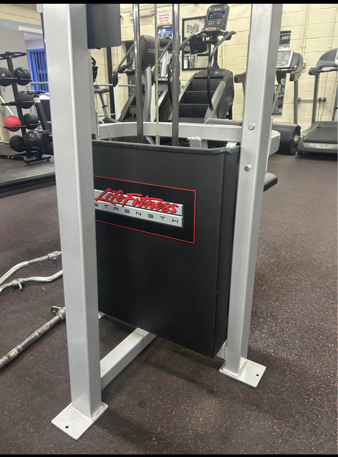Used Life fitness pro 1 lat pulldown Pin Loaded Machine — photo 3