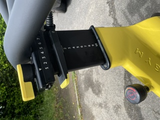 Used Technogym Elite exercise bike with fully equipped LCD screen Spin Bikes — photo 5