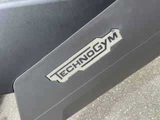 Used Technogym Skillrow Rowing Machine - equipped with LCD screen Rowers — photo 4