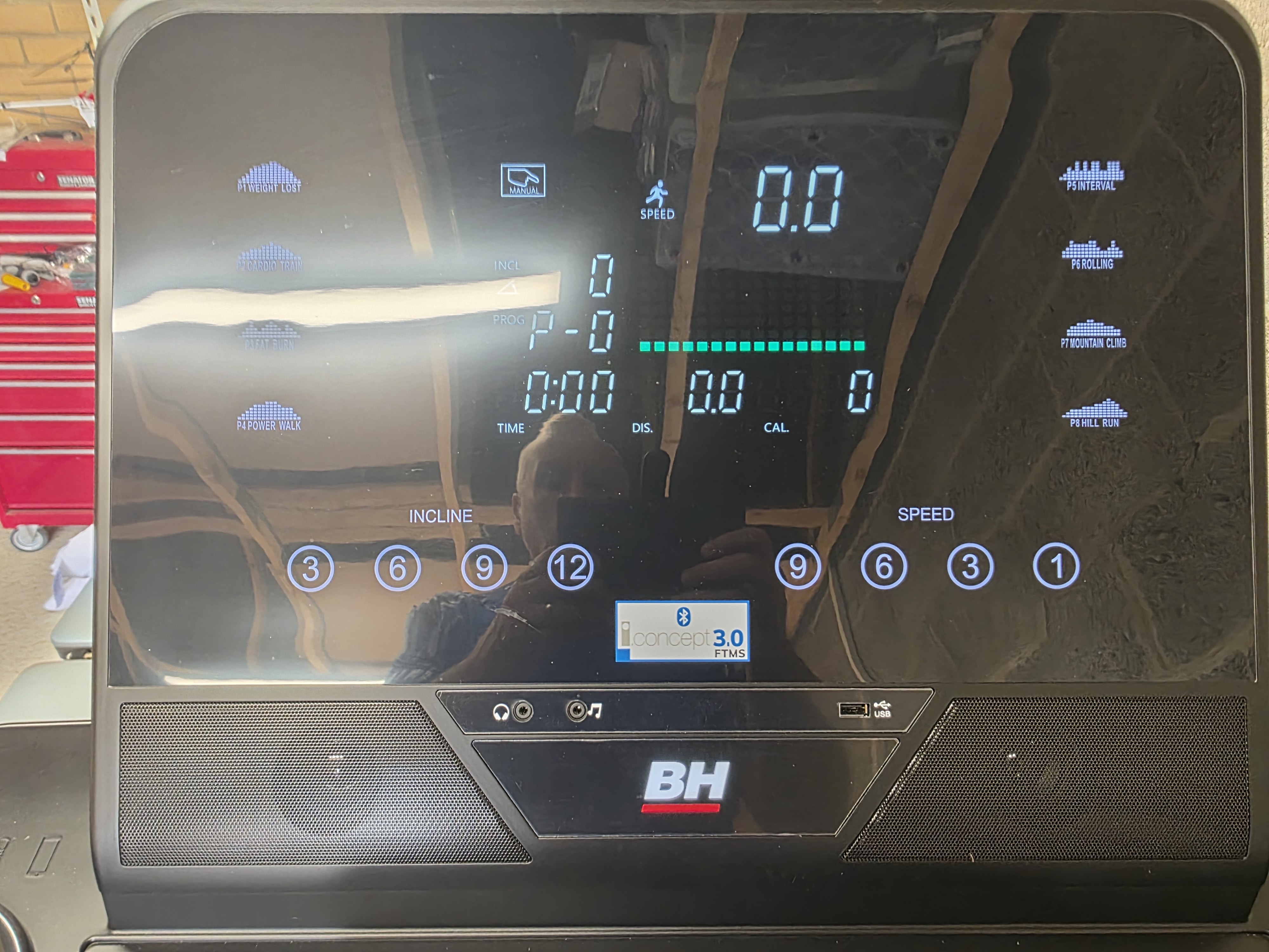 Used BH Fitness RS1000R Treadmill — photo 2