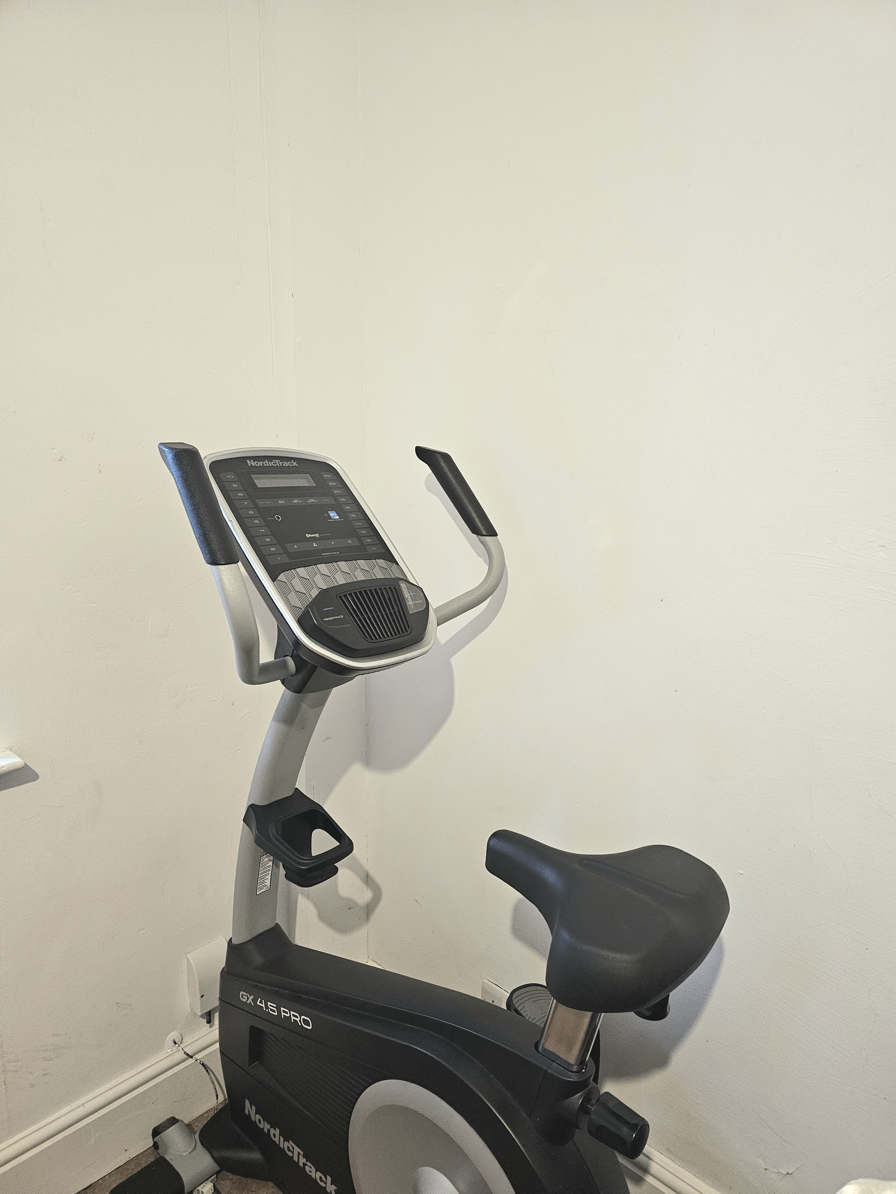 Used NordicTrack 4.5 Pro Upright Bikes — photo 2