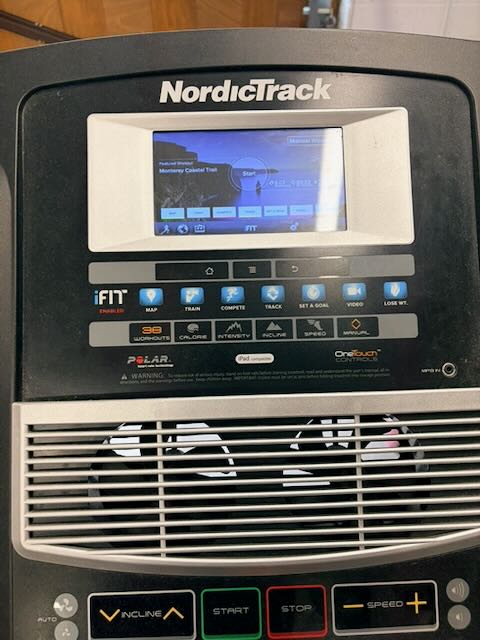 Used NordicTrack Elite 2500 Treadmill — photo 3